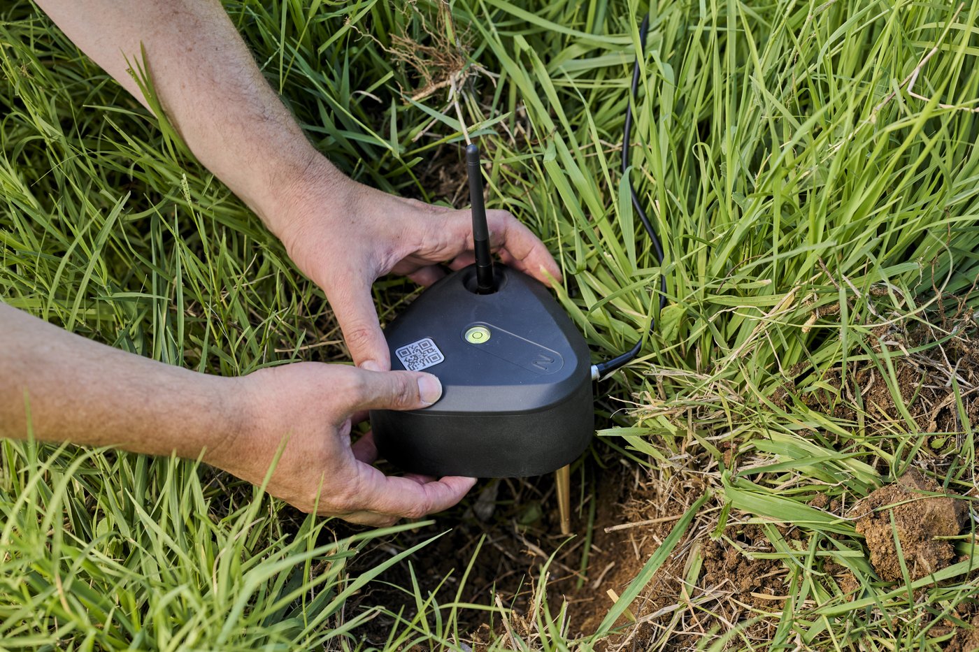Planting a Nightingale sensor node in the field